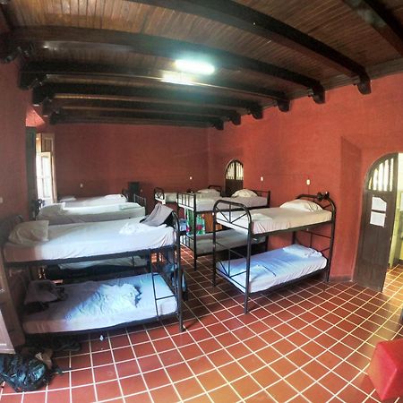 Ricks Hostel Santa Ana Extérieur photo